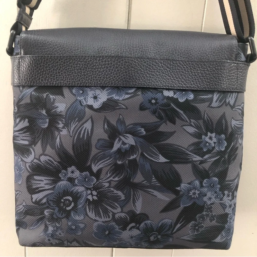 COACH Hawaiian Floral Print Messenger Bag l Charles F59301